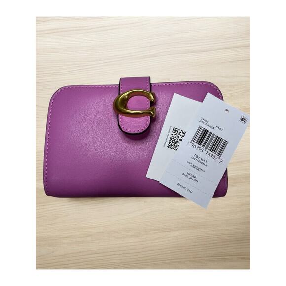 NWT Coach CY234 Tabby Wallet - Picture 6 of 6